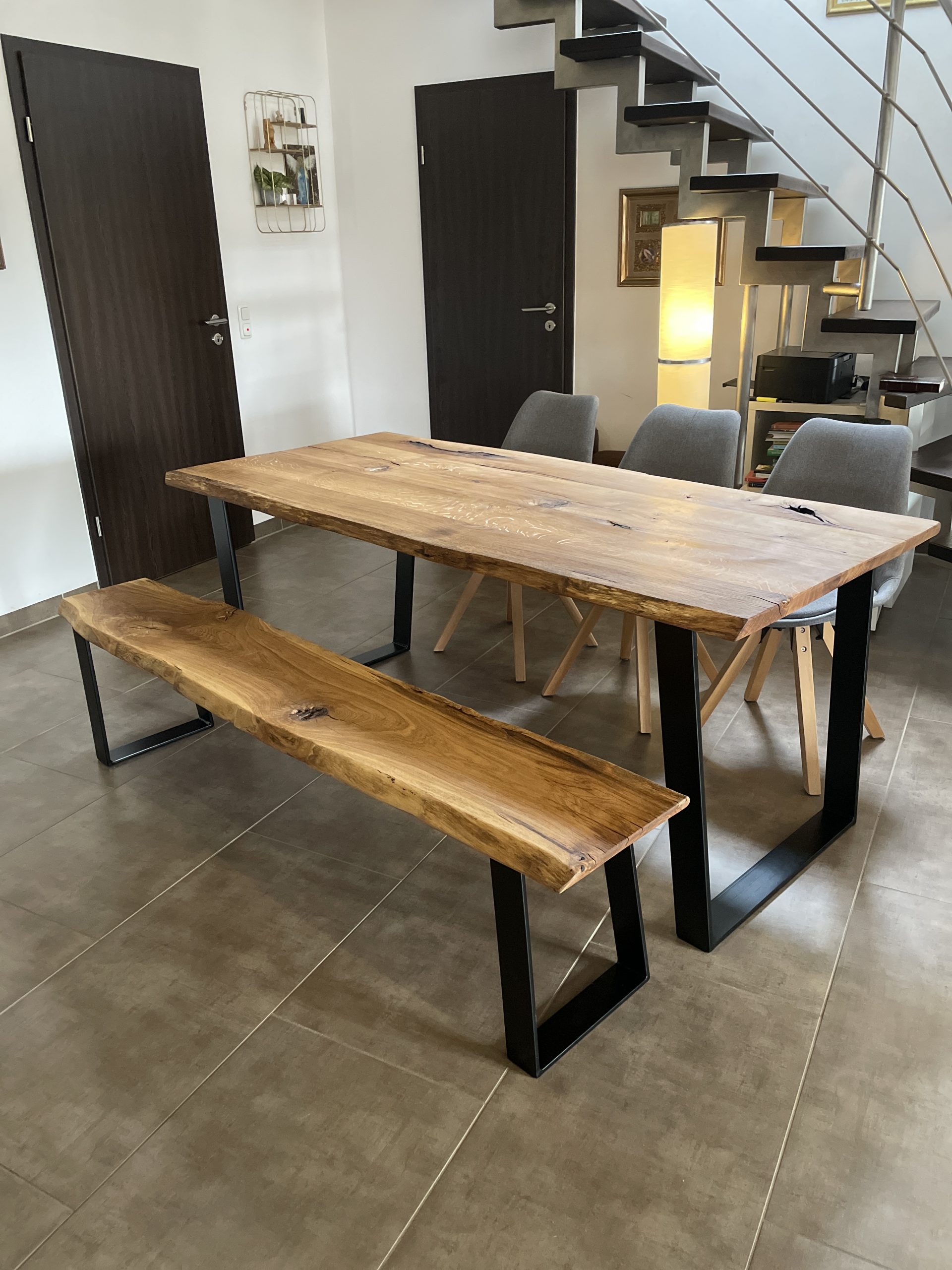 Maße können leicht abweichen